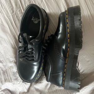 Dr. Martens 8053 leather platform casual shoes